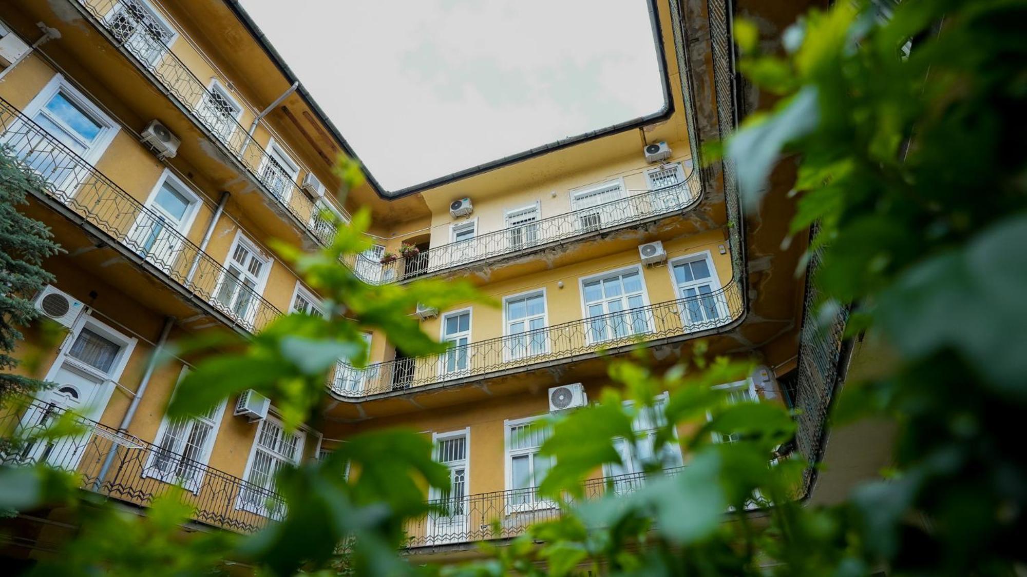 Apartment Instant Ruinbar Premium B